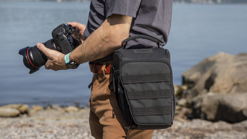 Холстер Tenba Axis Top Loader 4L