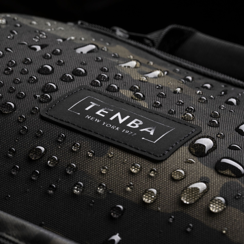 Прочный влагостойкий материал Tenba Axis Spinner