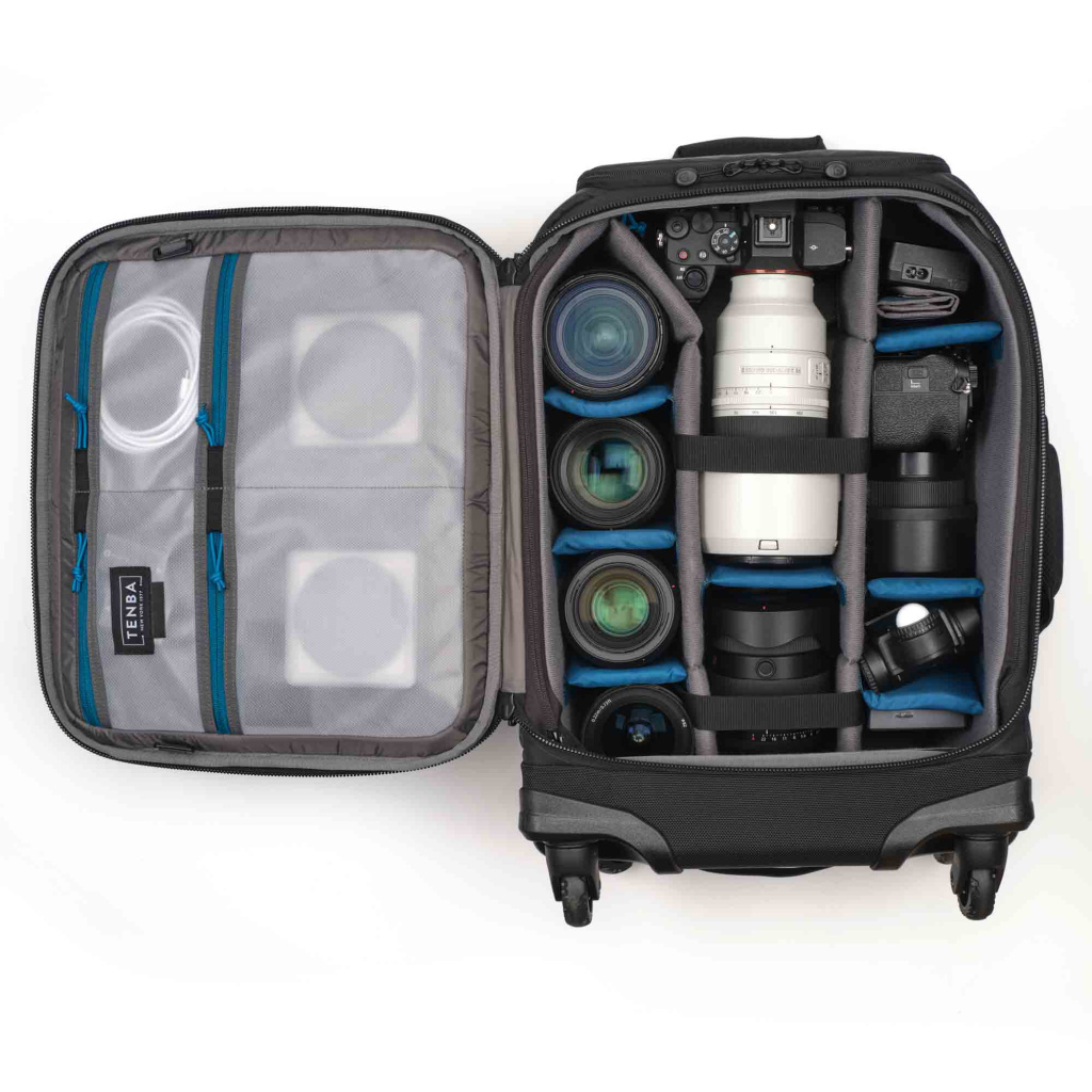 полный доступ Tenba Axis ко всему внутреннему пространству.