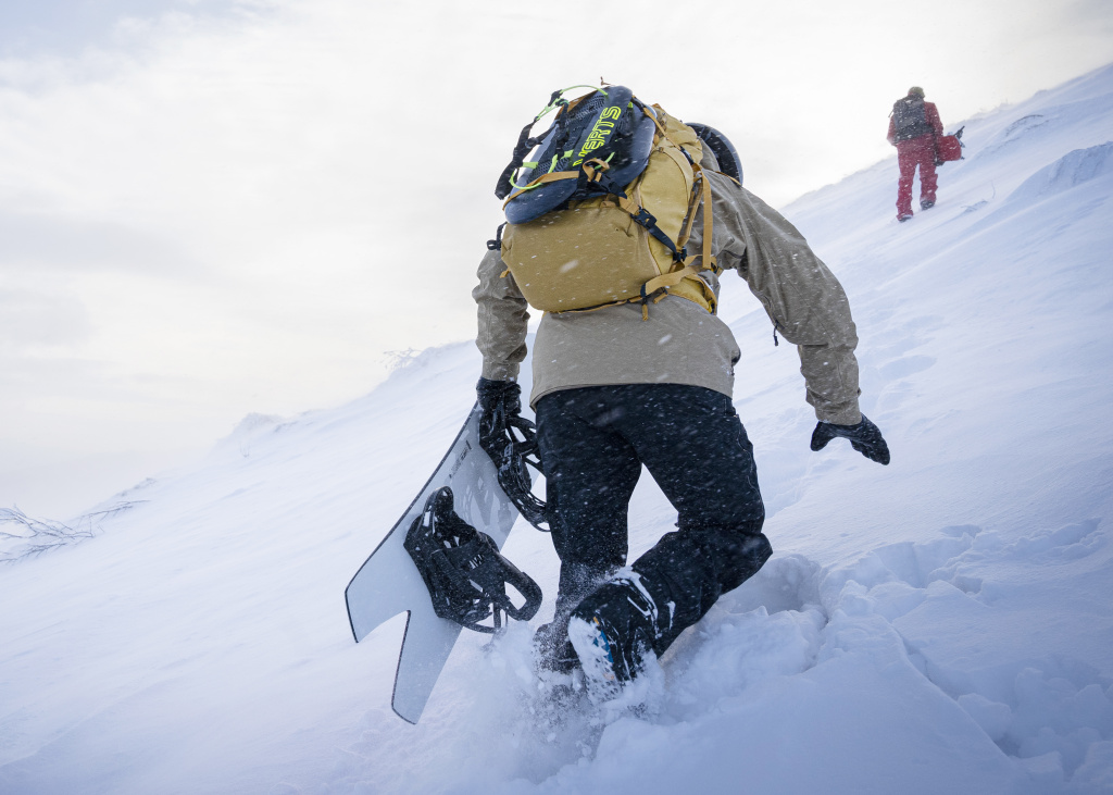 34_X40_LS08_X40 Chris Burkard Studios by Ian Millar 4.jpg