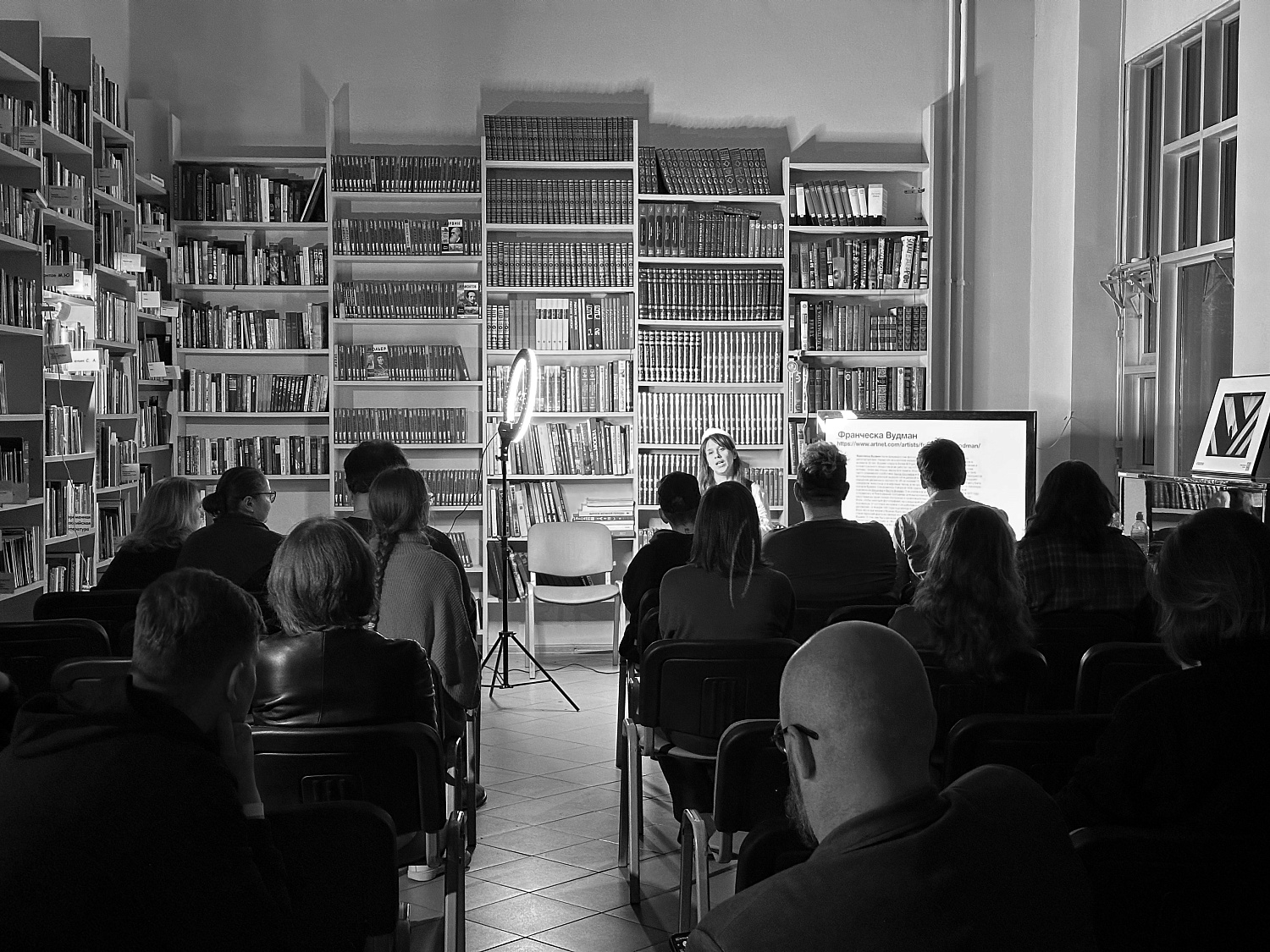 Фотострелка. Фестиваль черно-белой фотографии