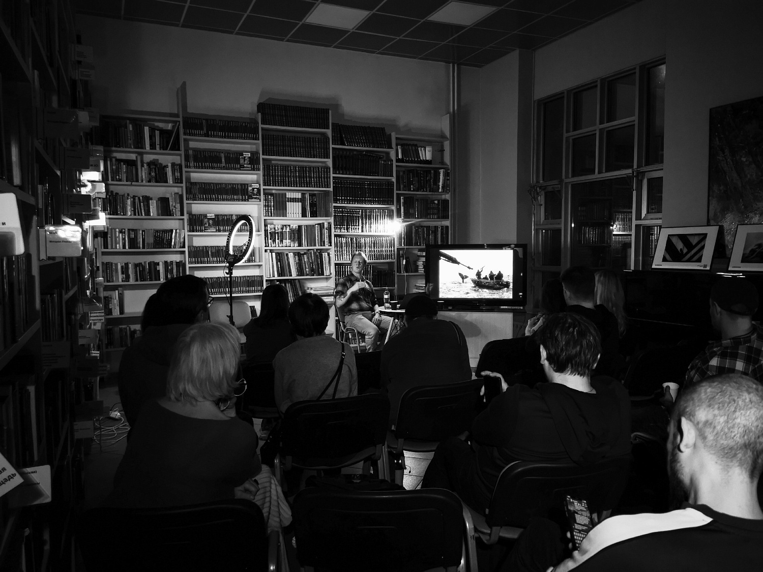 Фотострелка. Фестиваль черно-белой фотографии