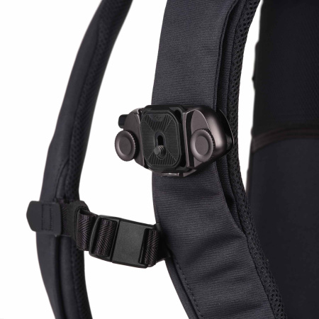 19B_SideStreet_CL03_5215